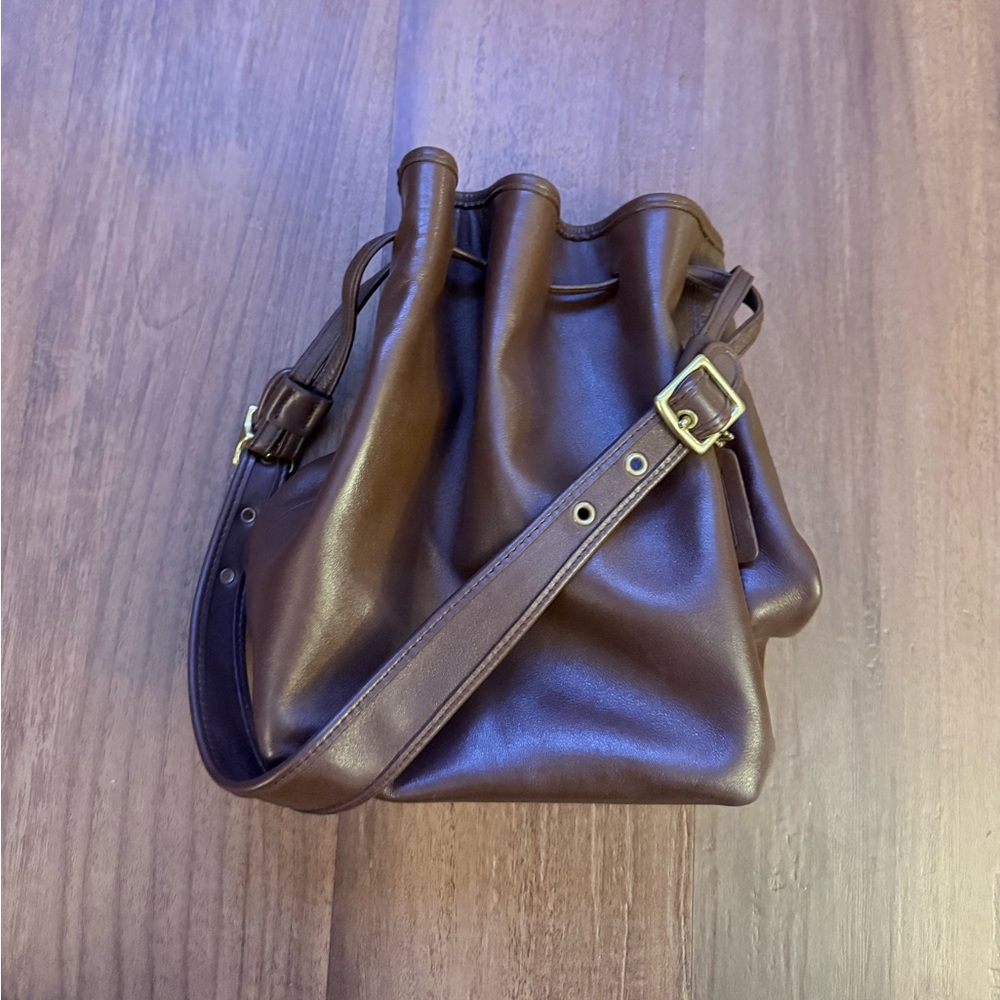 Vintage Coach Brown Leather bucket should bag